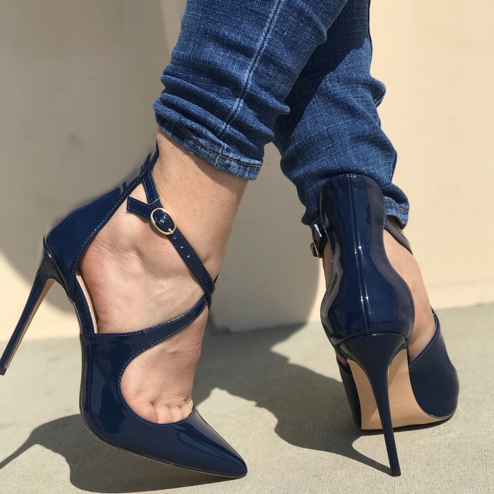 Walk me down heels